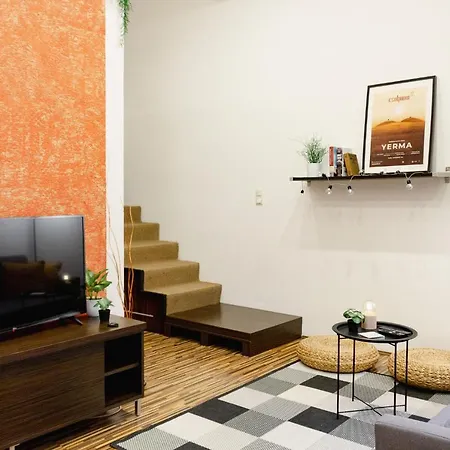 דירה Cosy Nest Close To Blaha Sqr בודפשט