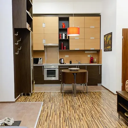Cosy Nest Close To Blaha Sqr